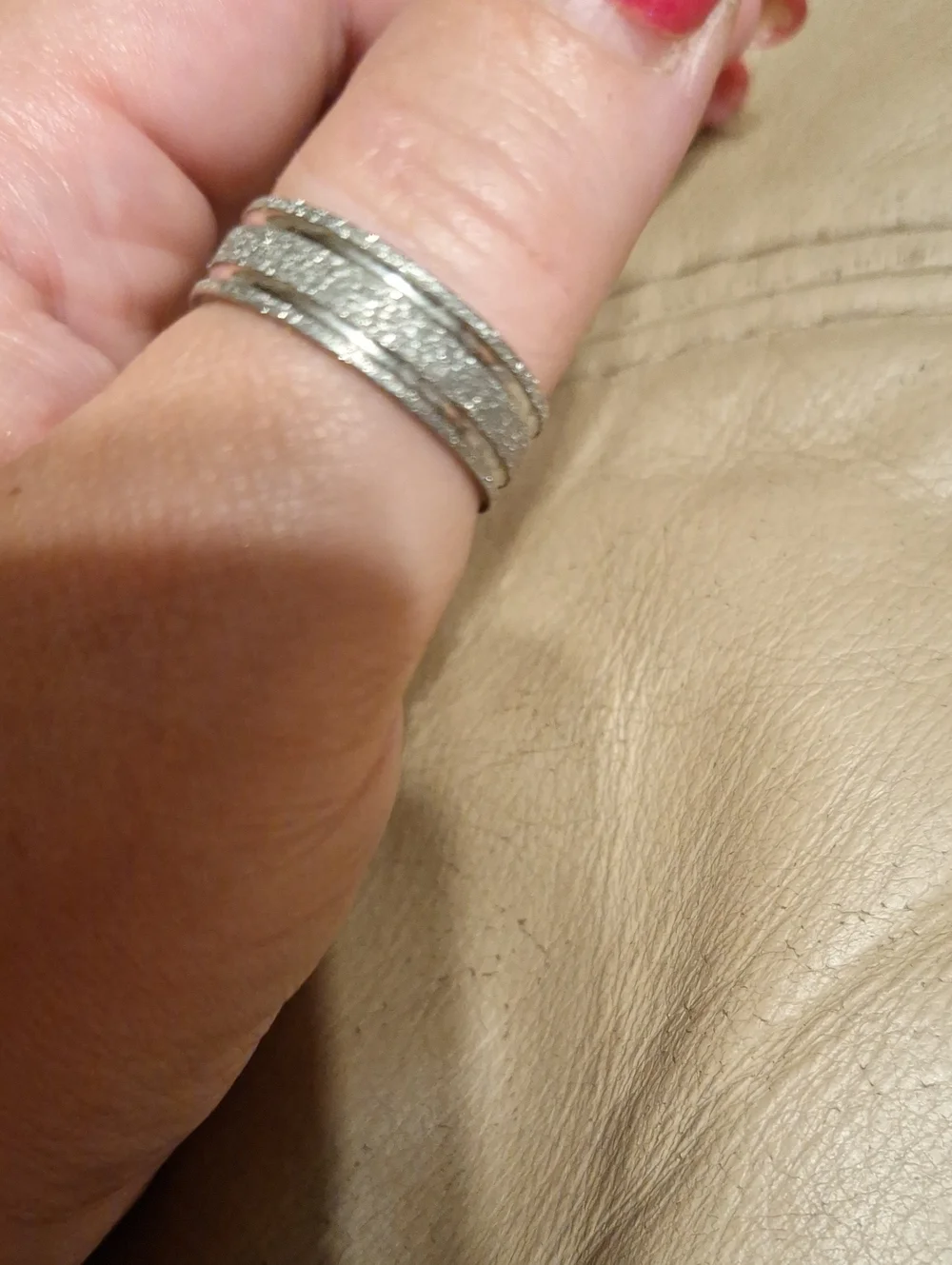 Silver Phone Ring Grip - Secure Hold and Stand. Size 11 1/4